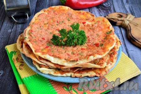 Лепёшки с фаршем в духовке