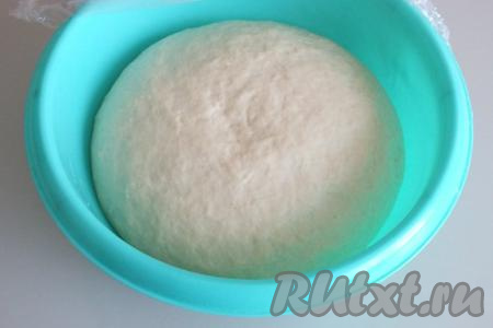 По прошествии времени тесто увеличится в объёме в несколько раз.