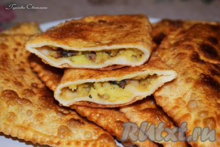 Приготовьте эти наивкуснейшие постные чебуреки с картошкой и грибами и, я уверена, они вам непременно понравятся!