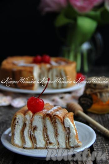 Посмотрите, какой красивый блинный пирог с творогом в&nbsp;разрезе.