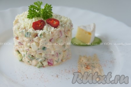 Рецепт салата с сыром и овощами