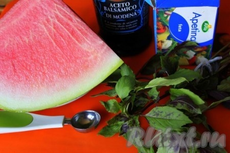 Ингредиенты для приготовления салата из арбуза с фетой