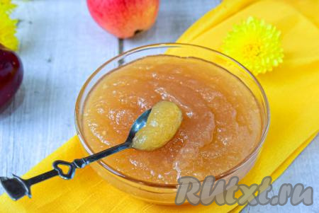 Заготовьте на зиму в домашних условиях вкусное, ароматное яблочное повидло по этому простому&nbsp;рецепту и вы получите лакомство, которое станет и отличной начинкой для различной выпечки, и прекрасным дополнением к чаю!