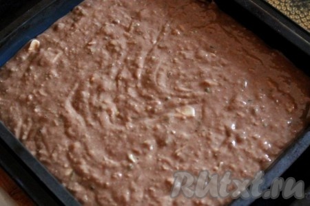 Выпекайте кабачковый кекс при температуре 200 градусов до готовности в смазанной металлической или силиконовой форме. Тесто высотой 3 см, как на фото, выпекается примерно 35-40 минут. Время зависит от духовки и высоты теста в форме.