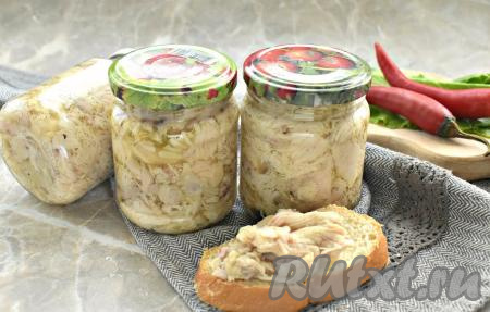 Приготовьте вкусную, сочную тушёнку из курицы в мультиварке и она станет отличной основой различных блюд.