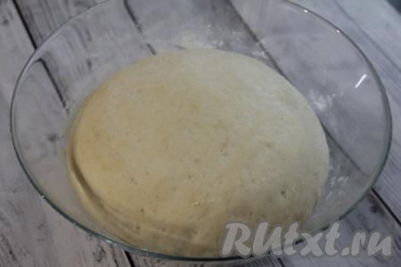 Тесто увеличится в два-три раза.