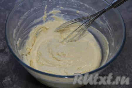  Тесто для приготовления творожных панкейков получится воздушным, нежным, в меру густым.