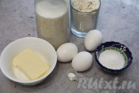 Подготовить продукты для приготовления тонких блинов на молоке и сливочном масле.