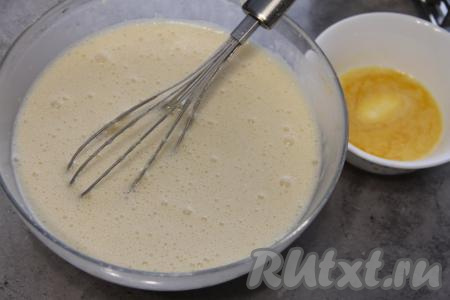 Должно получиться однородное блинное тесто.