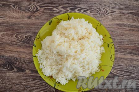 К этому времени рис будет сварен практически до готовности.