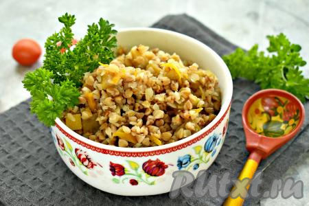 Гречка с баклажанами на сковороде