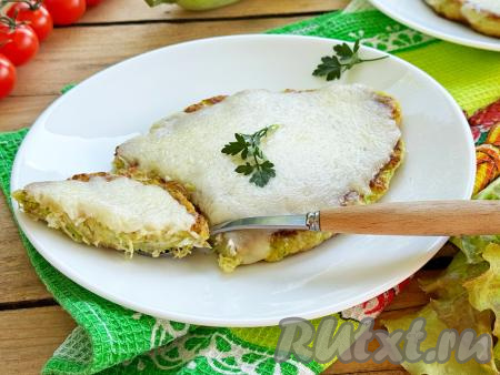 Хачапури из кабачков с сыром на сковороде