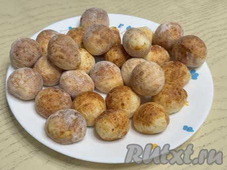 Вот такая тарелка творожных шариков-пончиков у меня получилась.&nbsp;