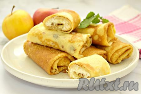 Блины с творогом и яблоками