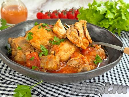 Курица в томатном соусе в мультиварке