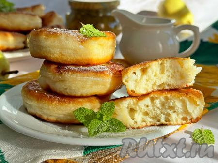 Оладьи с грушей на молоке