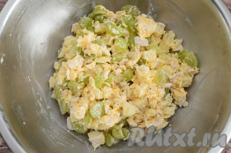 Если нужно, то подсолить салат по вкусу, мне подсаливать не понадобилось.