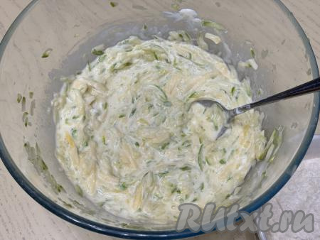 Перемешать получившуюся массу.&nbsp;