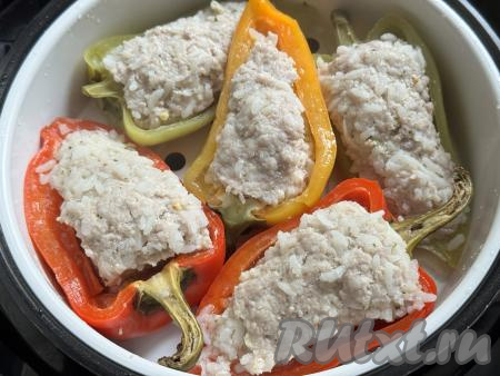 После звукового сигнала мультиварки перцы будут готовы.&nbsp;