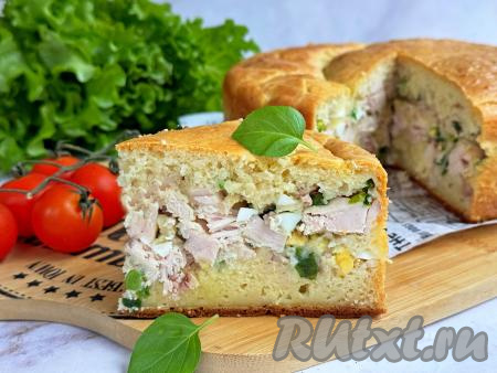 Заливной пирог с копчёной курицей