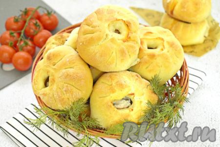 Беляши с куриным фаршем в духовке