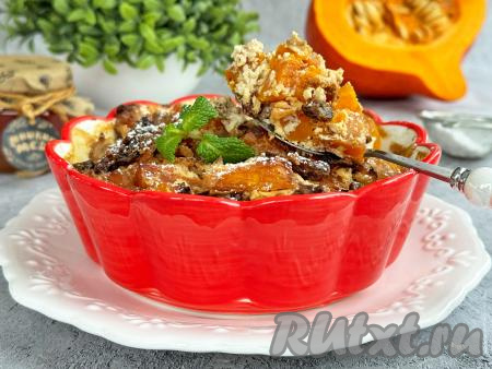 Тыква с творожным сыром в духовке