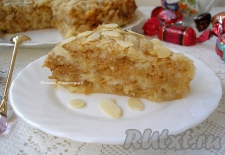 Нежный, мягкий, очень вкусный венгерский насыпной яблочный пирог станет прекрасным дополнением и к чаю, и к кофе.