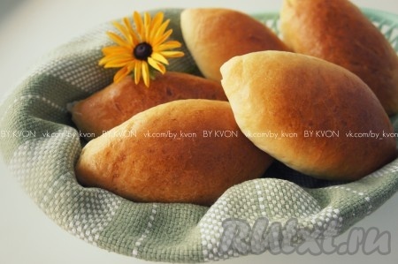 Приятного вам чаепития с наивкуснейшими пирожками с яблоками!