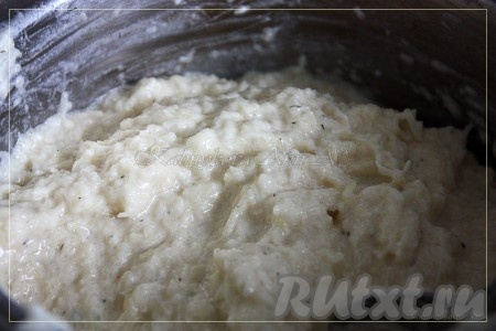 Тесто для картофельных драников готово.