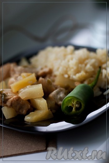 Острая курочка с дольками ананаса