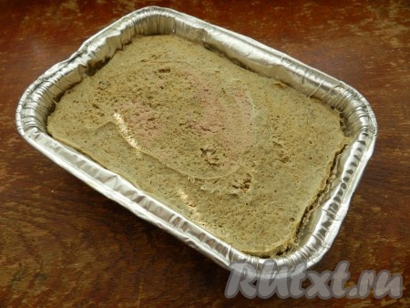 Затем духовку выключить, готовый паштет оставить в духовке до полного остывания.