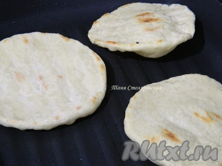 Постные лепёшки с дрожжами на сковороде 