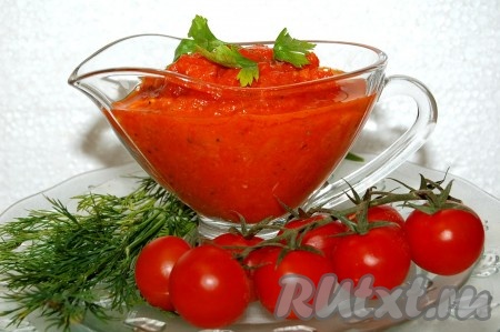 Соус из помидоров с луком и чесноком