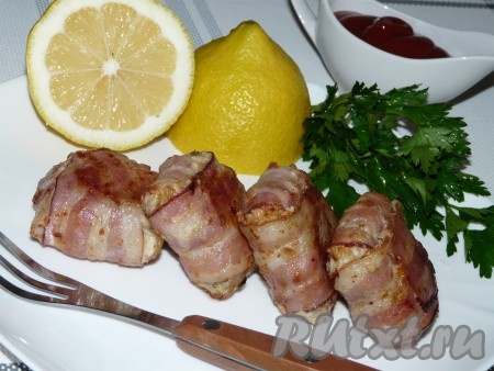 Котлеты с сыром в беконе