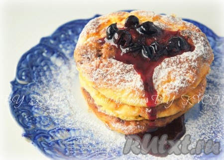 Сырники из творога с клюквой в духовке