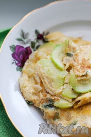 Омлет с кабачками