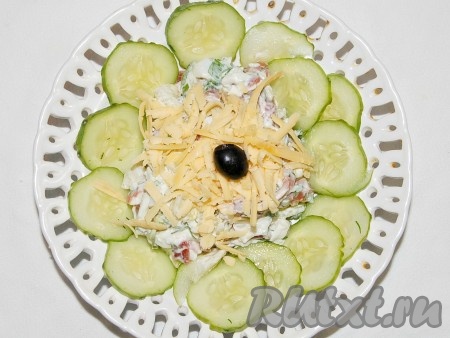 Салат с ветчиной и свежим огурцом