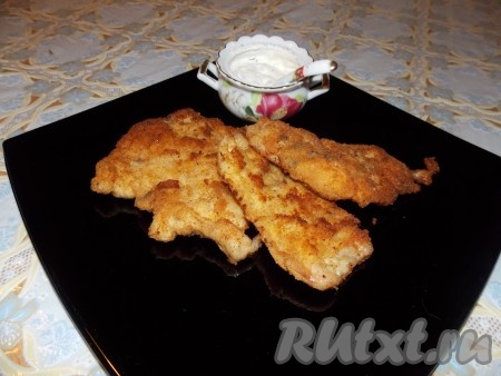 Куриные отбивные в панировке