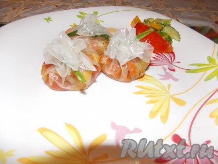 Еще я решила&nbsp;поэкспериментировать и сделать еще вот такие мешочки с такой же начинкой.
