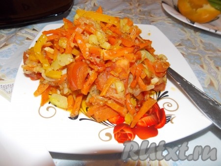 И обжариваем их на подсолнечном масле, посолив и поперчив.
