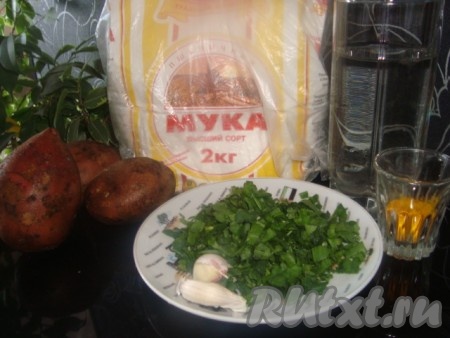 Набор продуктов для приготовления роти с картофелем