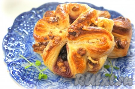 Слойки с вареньем