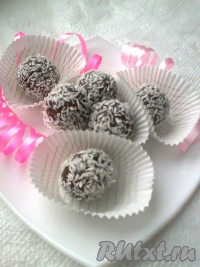 Вот какие замечательные конфеты из сгущёнки и какао получились.