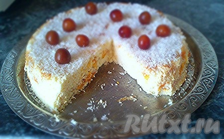 Легкая творожная запеканка с абрикосами