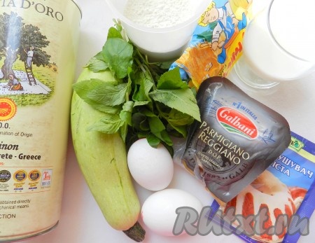 Ингредиенты для  приготовления маффинов с кабачком