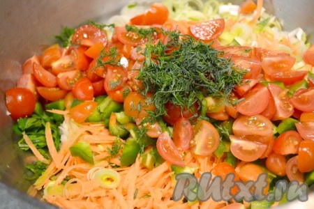Затем добавить укроп.
