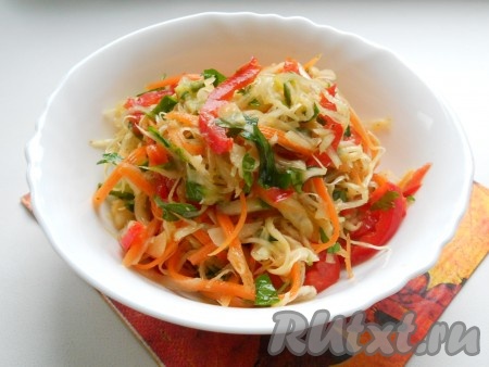 Заправить этой смесью салат, перемешать и дать настояться 1-1,5 часа.