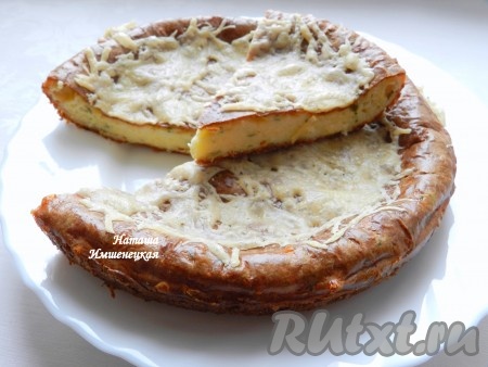 Пирог с творогом, сыром и зеленью