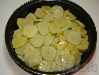 Второй слой рагу - картофель