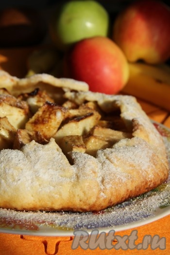 Галета с яблоками и корицей